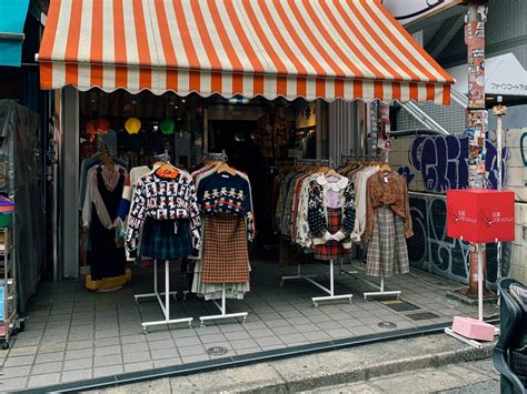 vintage shopping in tokyo